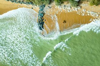 Surfear en el mar de Oléron