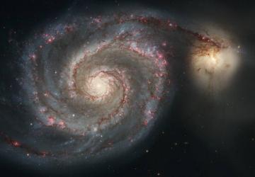 La galaxie M51 vue par le télescope spatial Hubble